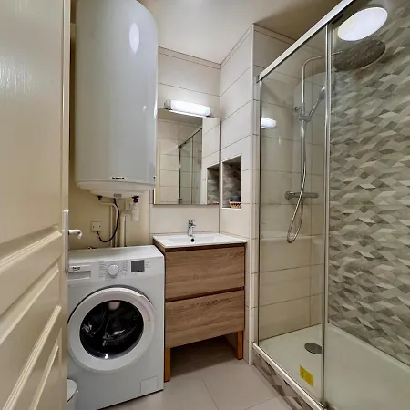 Apartment A 2 Pas Du Port De Plaisance *
